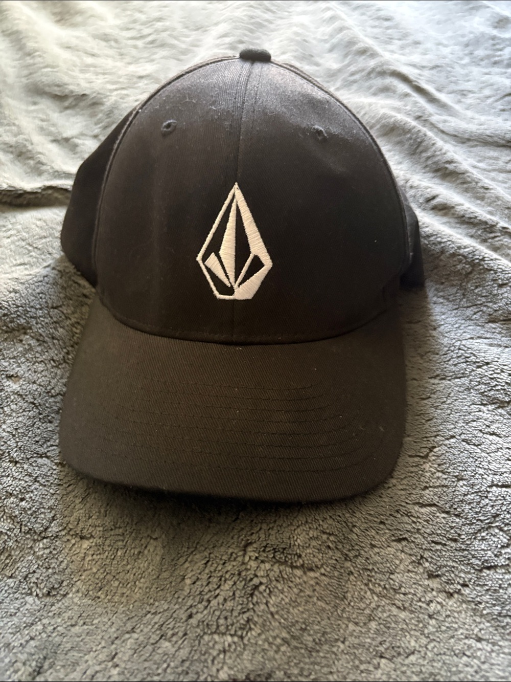Volcom flexfit Black Cap with White Stone Emblem